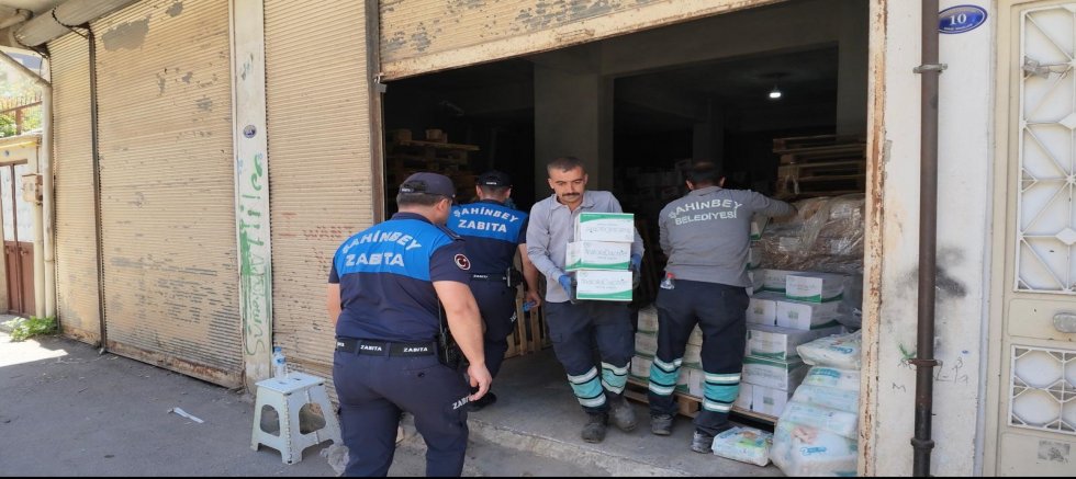 ŞAHİNBEY BELEDİYESİ ZABITA EKİPLERİNDEN SAHTE ETİKET OPERASYONU