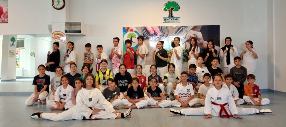 ŞEHİTKAMİL'DE TAEKWONDO EĞİTİMLERİ BAŞLADI