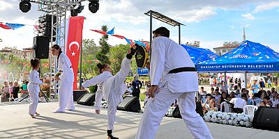 - ANNE BEBEK FESTİVALİ COŞKUYLA BAŞLADI