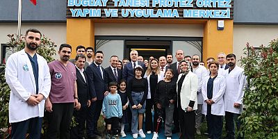 BAKAN IŞIKHAN, BUĞDAY TANESİ PROTEZ ORTEZ YAPIM VE UYGULAMA MERKEZİ’Nİ ZİYARETTE BULUNDU