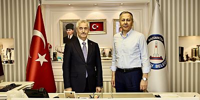 BAKAN YERLİKAYA BAŞKAN TAHMAZOĞLU’NU ZİYARET ETTİ