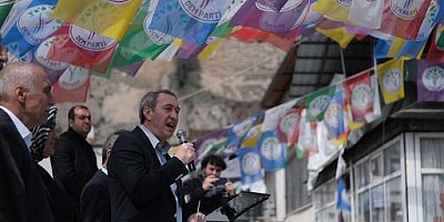 Bakırhan Bitlis’te: Said-i Nursi’nin torunları olarak bunlara kırmızı kart gösterin