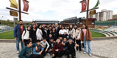 BAŞKAN TAHMAZOĞLU, GENÇLERLE GELENEKSEL SPORLAR MERKEZİ’NDE BULUŞTU