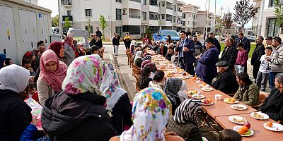 BAŞKAN YILMAZ VATANDAŞLARLA BİR ARAYA GELDİ