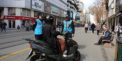 BÜYÜKŞEHİR ZABITADAN YAYA YOLLARINDA SIKI DENETİM