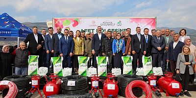 GAZİANTEP BÜYÜKŞEHİR’DEN NURDAĞI’NDA 200 ÇİFTÇİYE ÇİLEK ÜRETİMİ İÇİN DESTEK