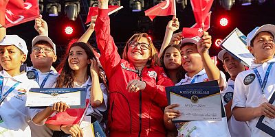 GAZİANTEP BÜYÜKŞEHİR, TEKNOFEST’TE YARIŞACAK TAKIMLARA DESTEĞİNİ SÜRDÜRÜYOR
