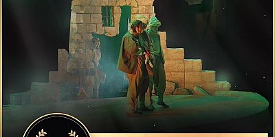 GAZİANTEP ŞEHİR TİYATROSU BEDİA MUVAHHİT TİYATRO ÖDÜLÜNÜ ALDI   