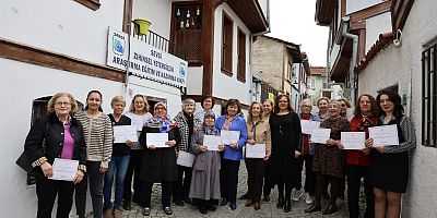 KENDİ IŞIĞINDA PARLA VE MUTLULUK ATÖLYELERİ TAMAMLANDI