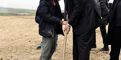  NİLÜFER’DE FİDANLAR TOPRAKLA BULUŞTU