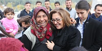ŞAHİN: “ANNE, HERKESİN YERİNİ DOLDURAN, AMA YERİ ASLA DOLDURULAMAYAN KİŞİDİR