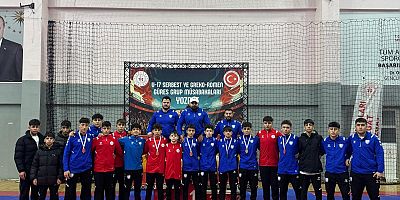ŞAHİNBEY BELEDİYESPOR U17 GÜREŞTE GRUP ŞAMPİYONU!