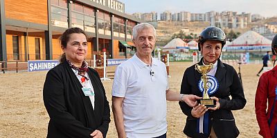 ŞAHİNBEY’DE ENGEL ATLAMA HEYECANI