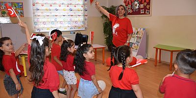 ŞAHİNBEYLİ MİNİKLER 30 AĞUSTOS ZAFER BAYRAMI’NI KUTLADI