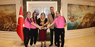 SPOR ŞEHRİ GAZİANTEP’İN ŞAMPİYONLARINDAN BAŞKAN ŞAHİN’E ZİYARET