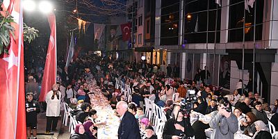 Susurluk'ta Ahmet Akın'a sevgi seli  Başkan Akın: “Susurluk’ta organize sanayi için adım attık”