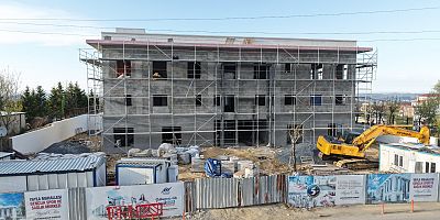 Yayla Mahallesi’ne Gençlik, Spor ve Sağlık Merkezi Hızla Yükseliyor